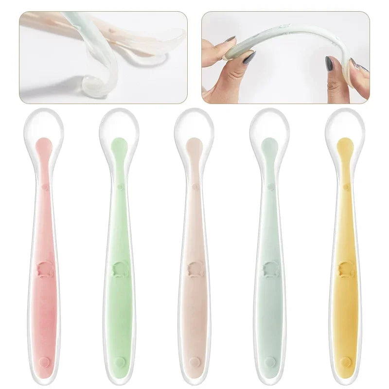 Cuillère en silicone souple pour bébé Cuillère d'alimentation